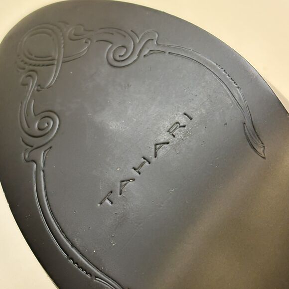 TAHARI Laura Two Tone Leather Pump Heels Black & Tan NEW - Picture 11 of 11